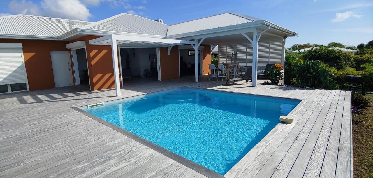 Villa Fleur De Goyave - Tres Bien Ventilee - Vue Degagee Saint-Francois  Bagian luar foto